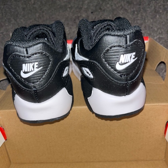 Nike Kids' Air Max 90 Black White Sneakers - Picture 5 of 6